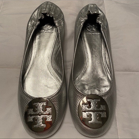 Tory Burch Shoes - NWOT Tory Burch Flats